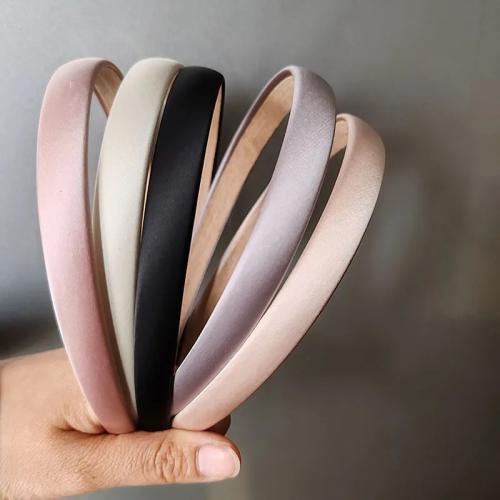 عصابة شعر ساتان