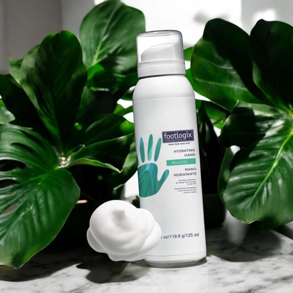 رغوة ترطيب اليدين Hydrating hand mousse