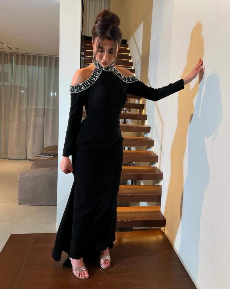فستان سهرة أسود أنيق