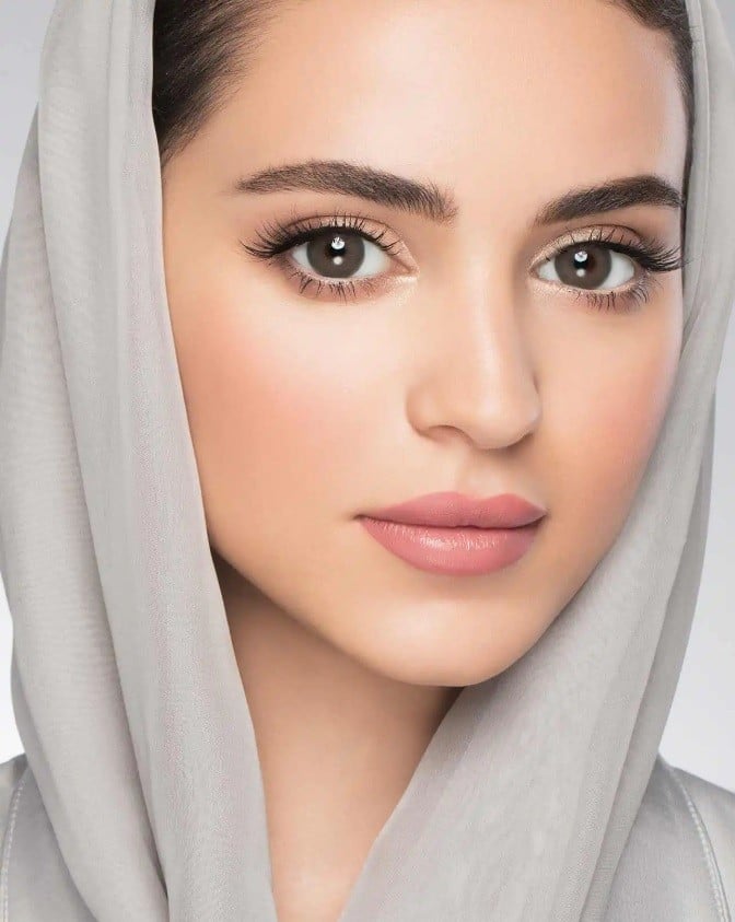 عدسات ملونة من لنس مي - اريبيا اي