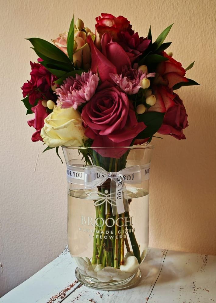 فازة ورد طبيعي