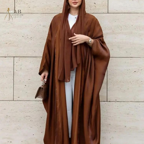 عباية كيمونو مفتوحة على شكل فراشة