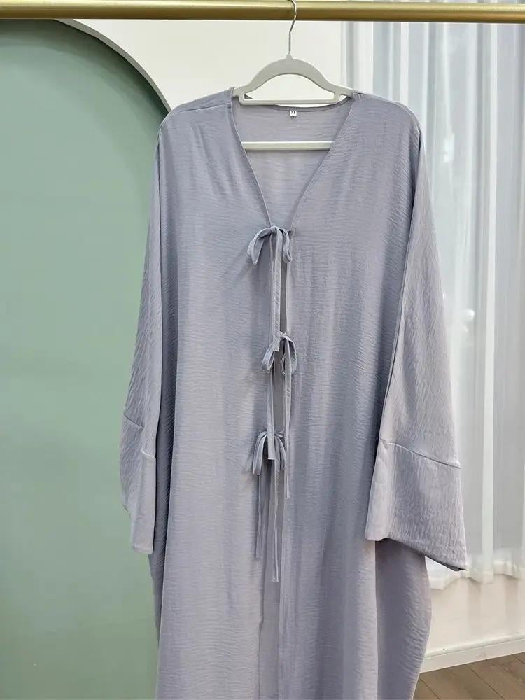 gray_kimono