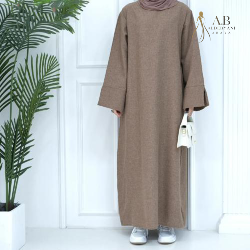 عباية دبي لعام 2025 للنساء