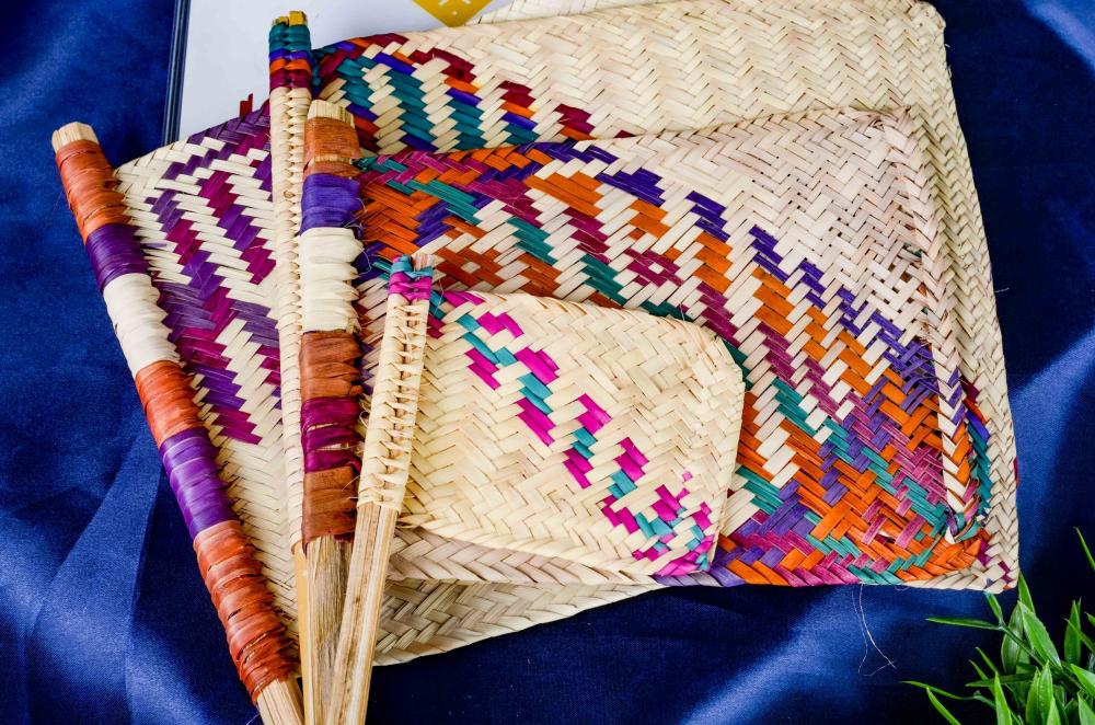 مروحة تراثية تقليدية شعبية