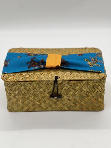 صندوق خيزران  بلمسة تراثية أنيقة  مقاس وسط 26 سم