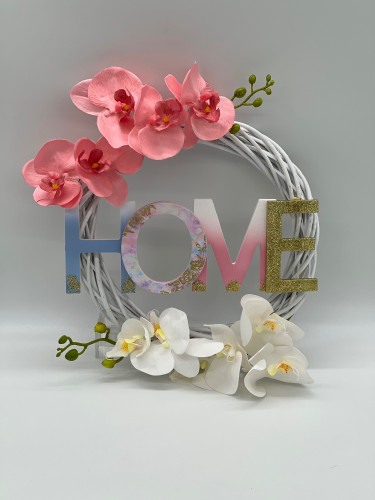 اكليل ورد بعبارة HOME