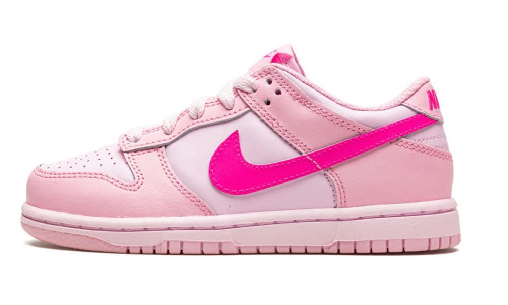 NIKE DUNK LOW TRIPLE PINK - shoes lovers