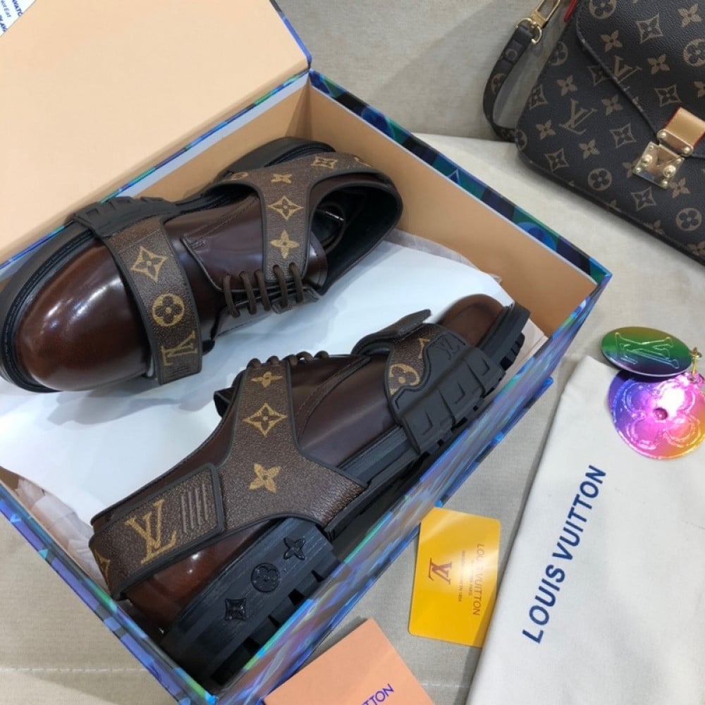 LOUIS VUITTON DERBY HARNESS - Shoes lovers