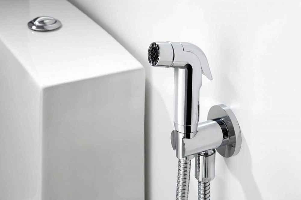 Modern bathroom faucets and fixtures from Grohe
