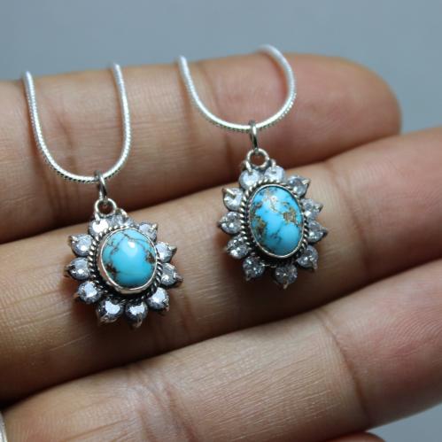 قلادة فيروز نيشابوري