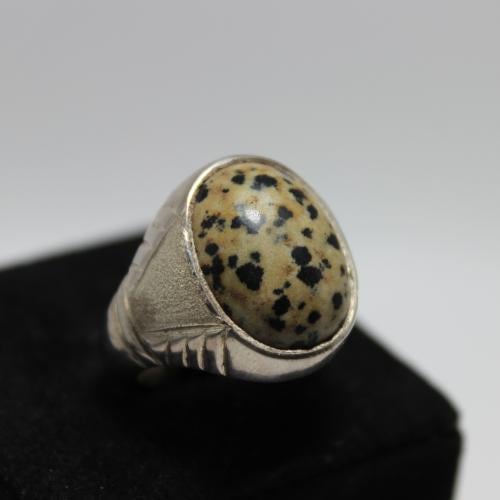 حجر الثعبان / مراد