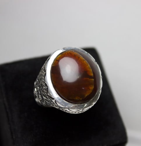 عقيق يماني كرزي مزعفر