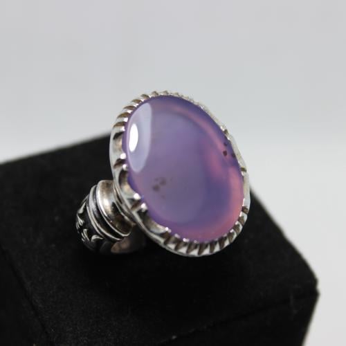 عقيق بنفسجي