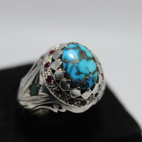 فيروز نيشابوري