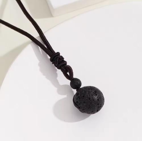 تعليقة الحمم البركانية