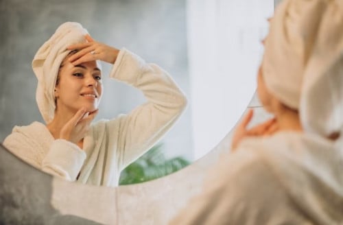 الروتين الأمثل للعناية بالبشرة الجافة