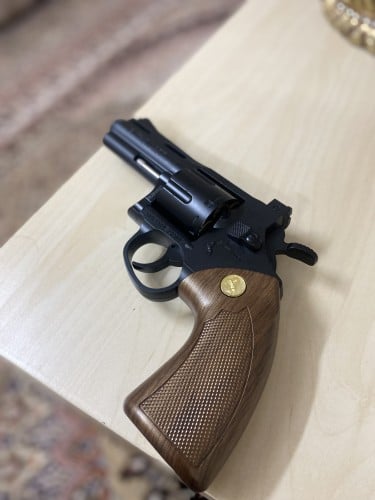 مسدس ماقنوم ابو محاله جل بلاستر ZP-5