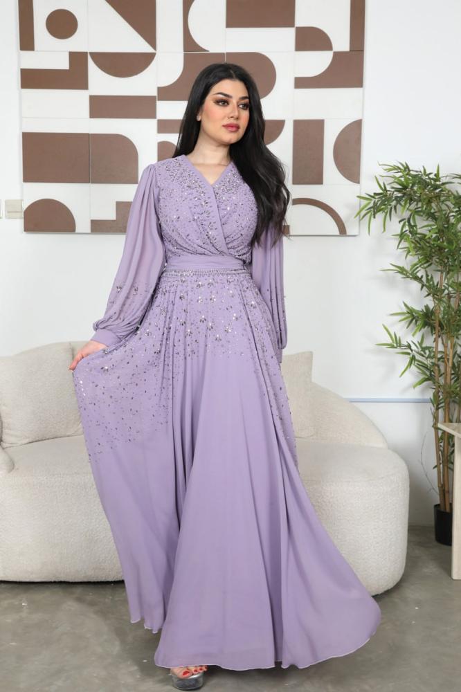 فستان سهرة ناعم بشك راقي