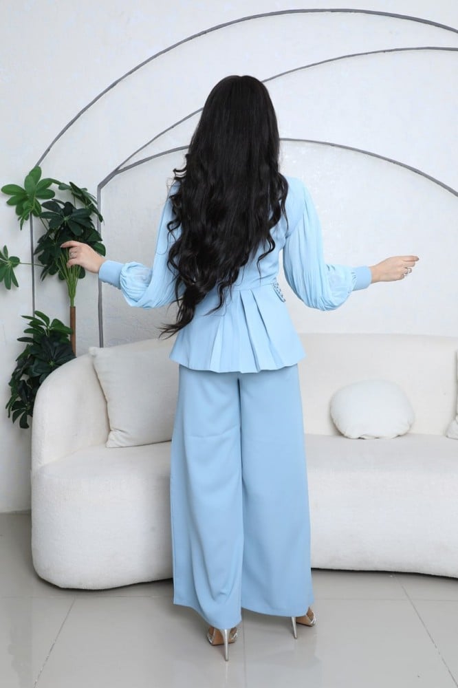 طقم رسمي انيق مع اكمام بليسيه