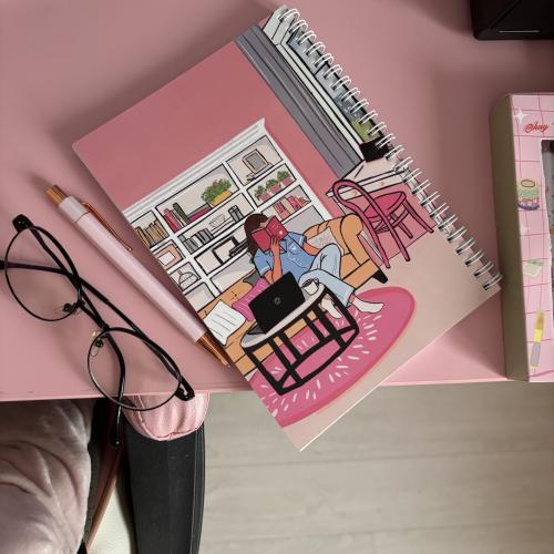 دفتر تصميم غرفة وردية