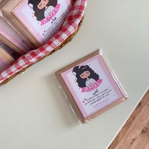 لوحة خشبية بالاسم