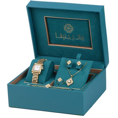 طقم نسائي فاخر ماركة فور ايفر FE-55-282 ذهبي