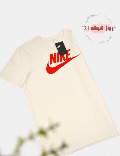 تي شيرت رجالي من Nike