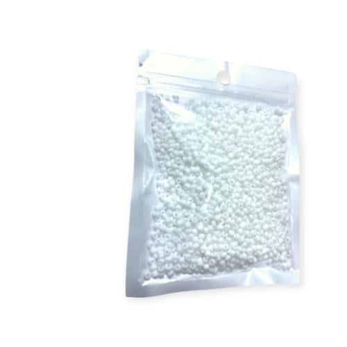 خرز ملون 8 ملي ابيض مطفي صغير