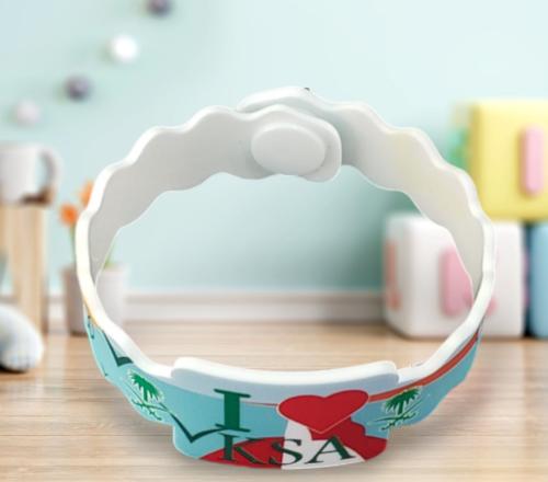 حزام المعصم الوطن في قلوبنا  اليوم الوطني حبة