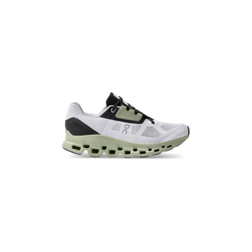 On Running Cloudstratus 'White Black Green'