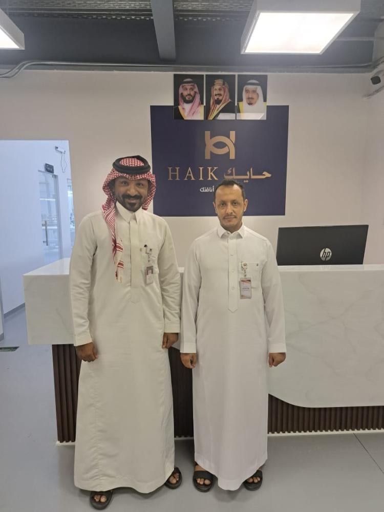 في إطار جهود وزارة التجارة لدعم الشركات الناشئة وتعزيز القطاع الصناعي، زيارة لمصنع حايك التابع لشركة خياط سبأ للخياطة الرجالية