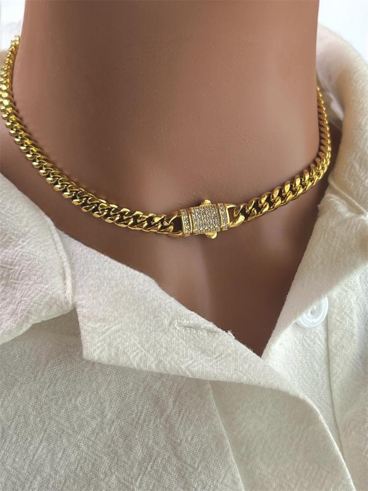 سلسلة لوكد