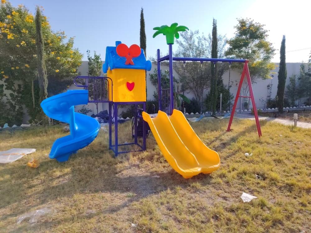 ألعاب الحدائق للأطفال: المتعة، الأمان، وجودة التصنيع – دليلك الشامل للاختيار