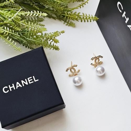 حلق ماركة - CHANEL