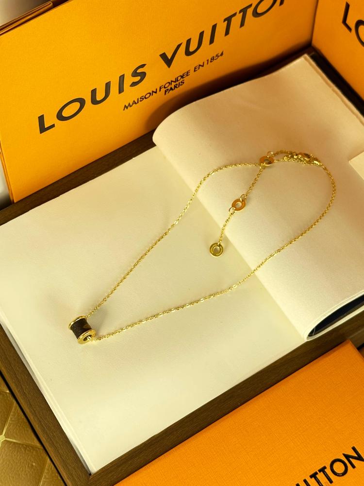 سلسال ماركة - LOUIS VUITTON