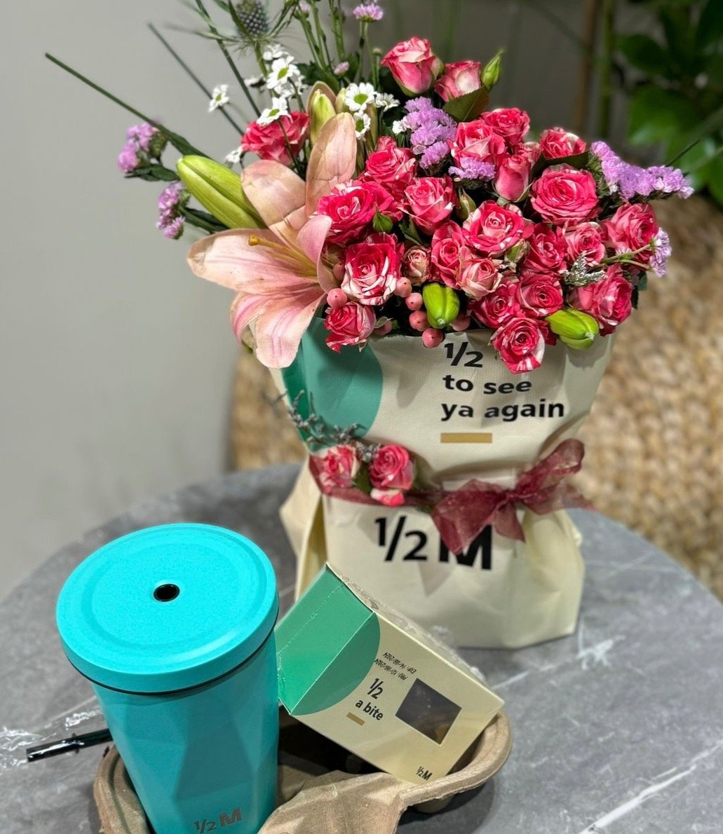 ورد مع مشروب