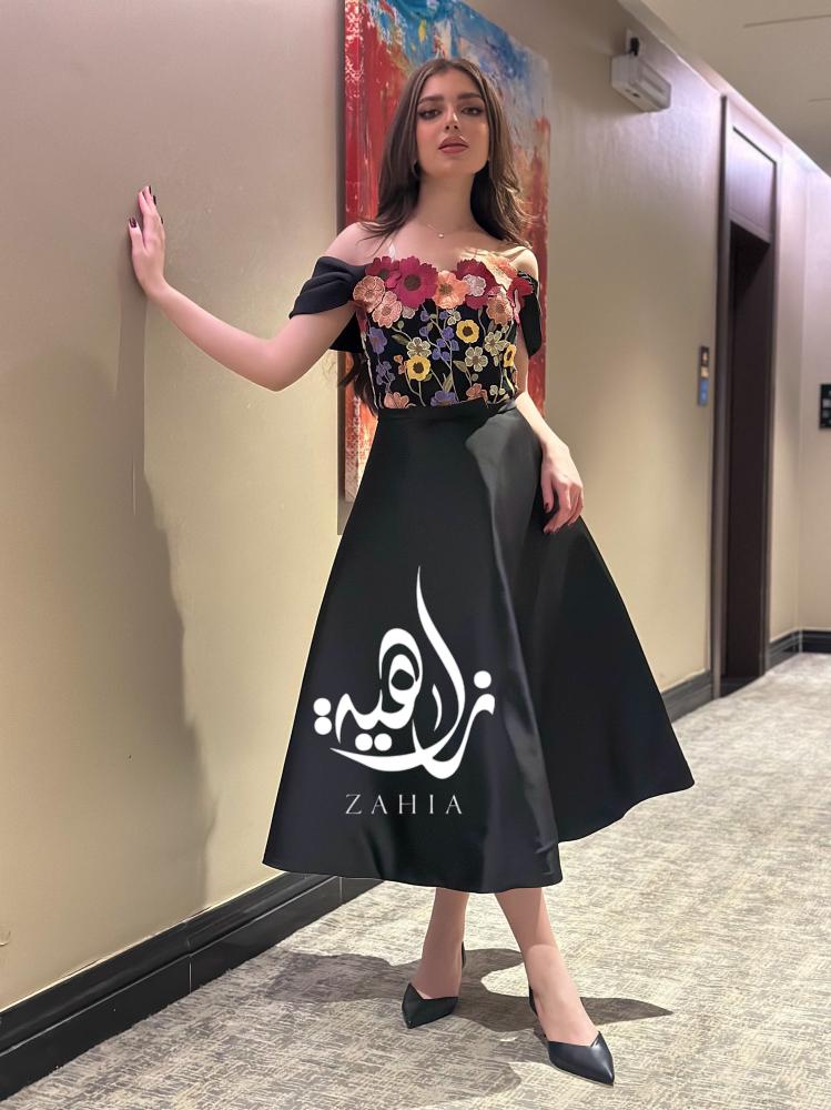 فستان مخمل اسود