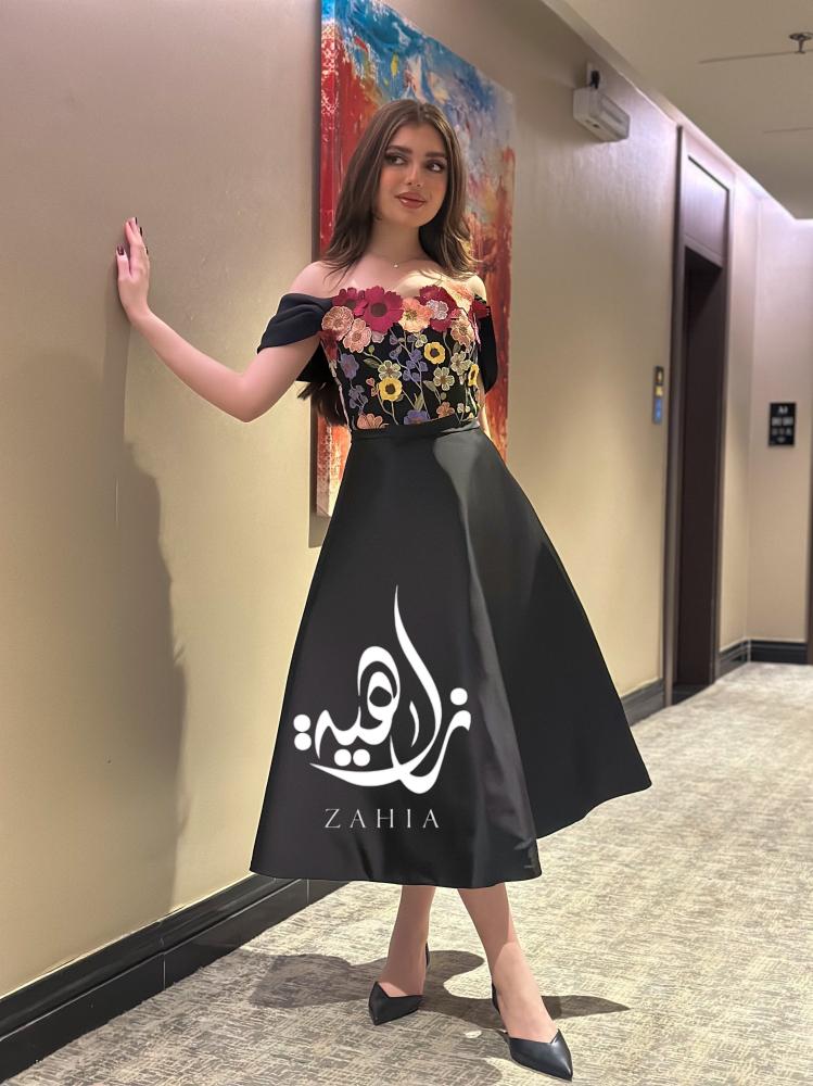 فستان مخمل اسود