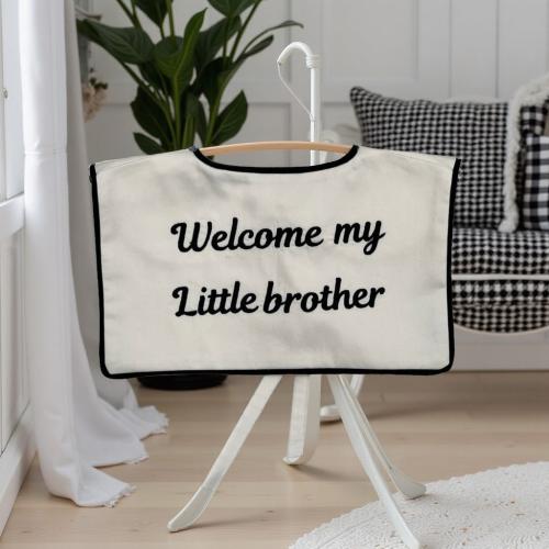 Royal welcome collar