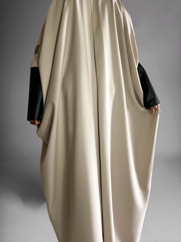 عباية بشت بيج بجلد اسود