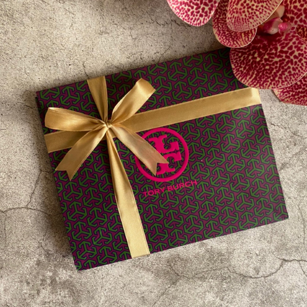 tory burch gift wrap