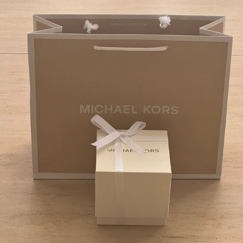 michael kors free gift wrap code