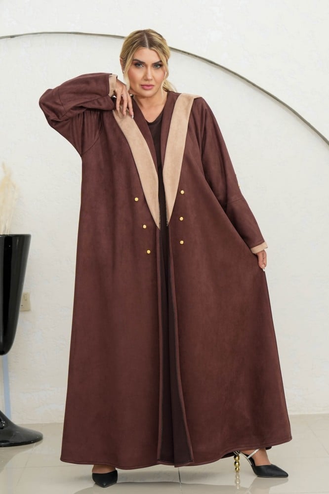 عباية شتوية شاموه بني مع تدخيلات قماش بيج وأزارير ذهبي