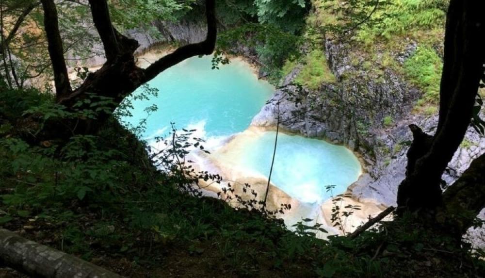 بحيرة ماڤي قول | البحيرة الزرقاء