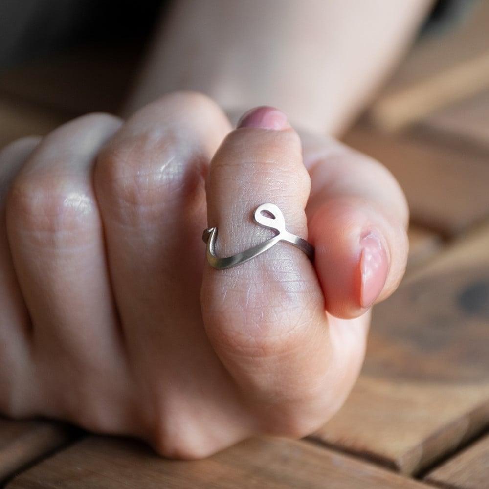 خاتم حرف بالخط  العربي