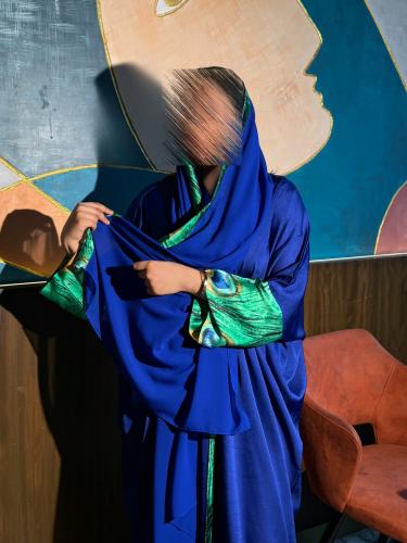 عباية الطاووس