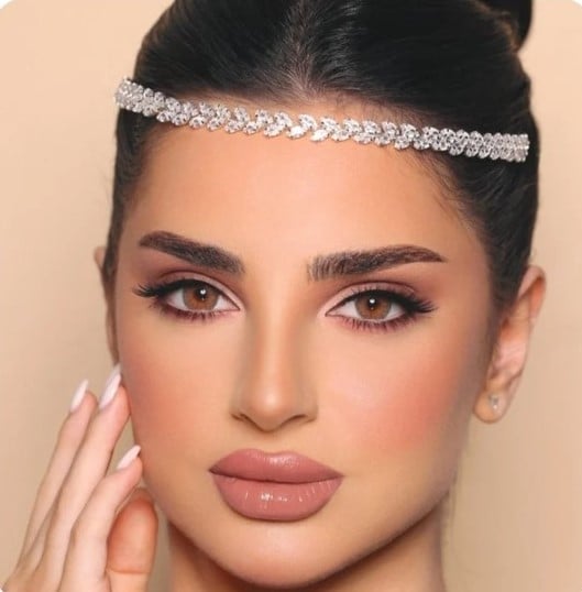 عدسات لومينوس