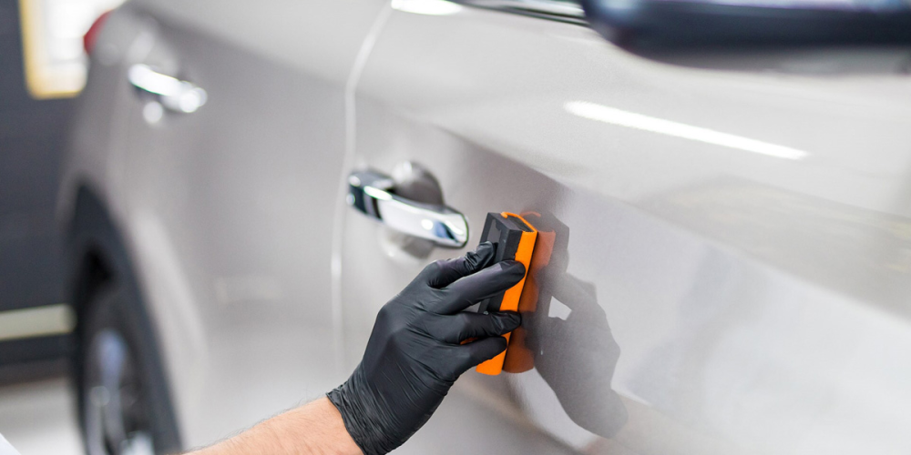 تلميع السيارة في المنزل سر الحصول على لمعة احترافية دون عناء