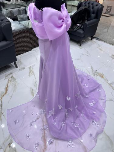 فستان ملكة بنفسجي بفيونكة وذيل